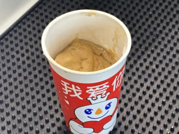 配资658 “奶茶爆改小蛋糕”引发全网挑战，我发现一个新风口